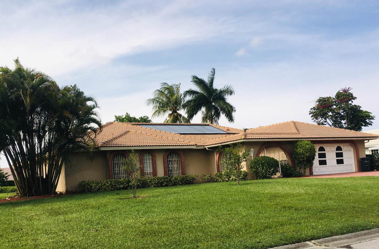 524 Muirfield Drive - Photo 1