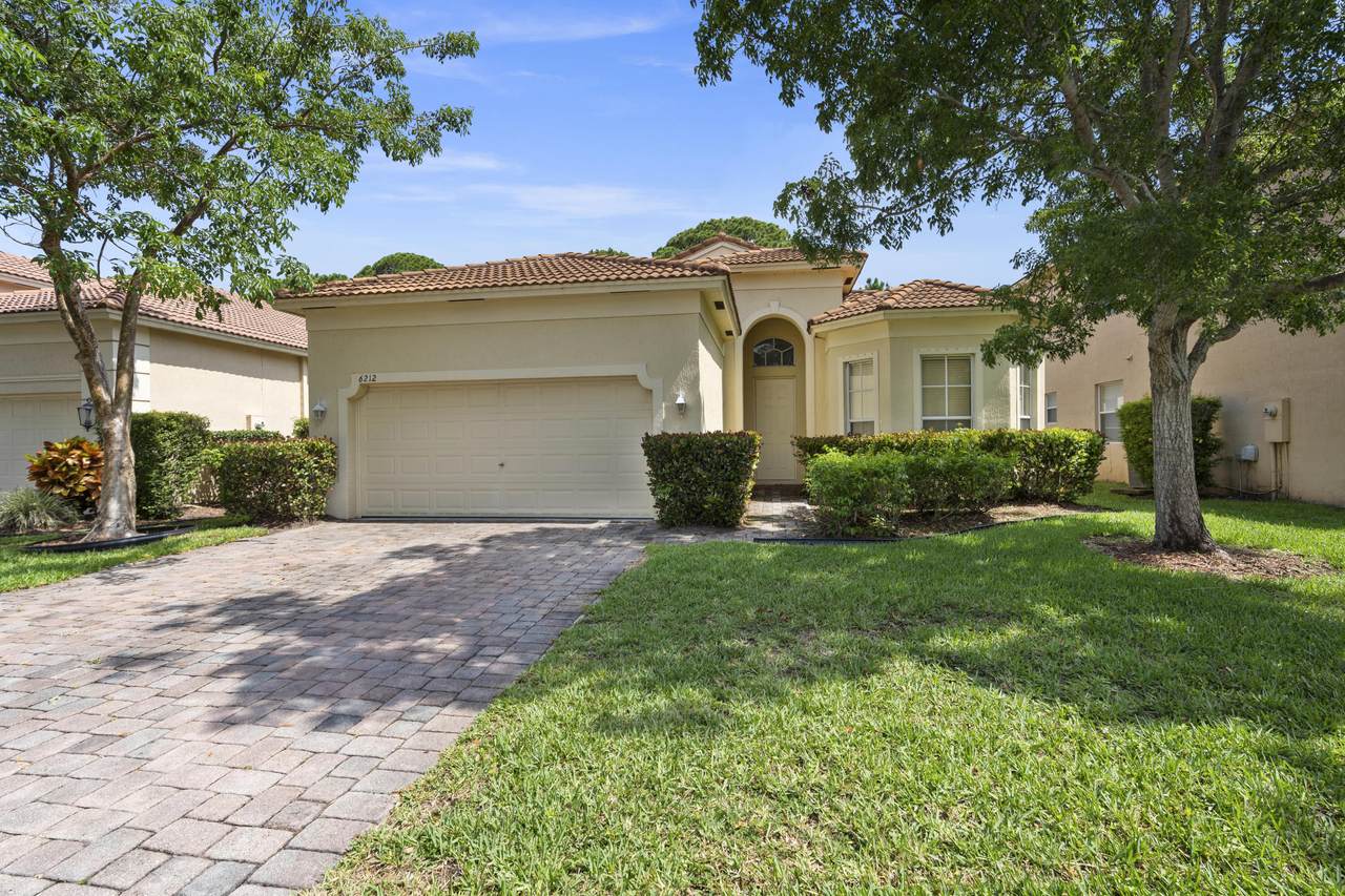6212 Spring Lake Terrace - Photo 1