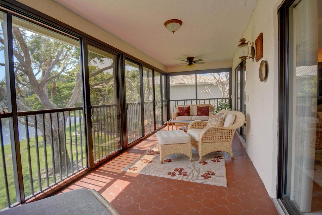24 Stratford Drive - Photo 1