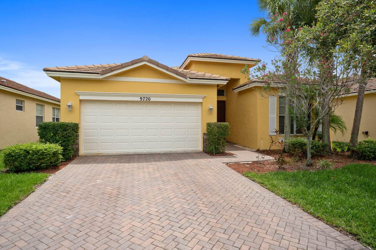 9720 Lindale Trace Boulevard - Photo 1