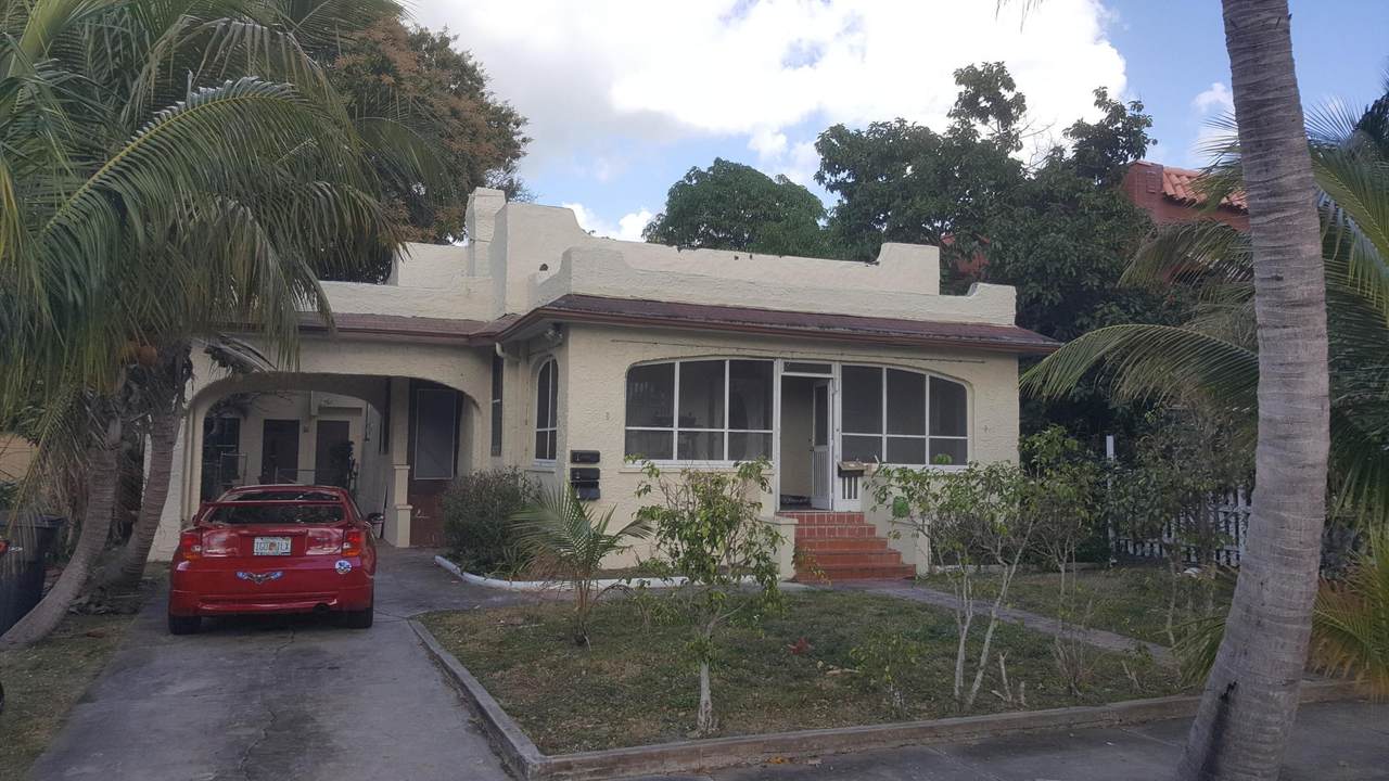 627 30th Street - Photo 1