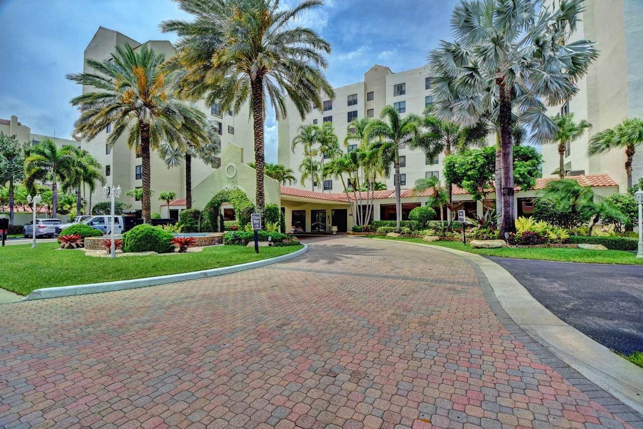 7235 Promenade Drive - Photo 1