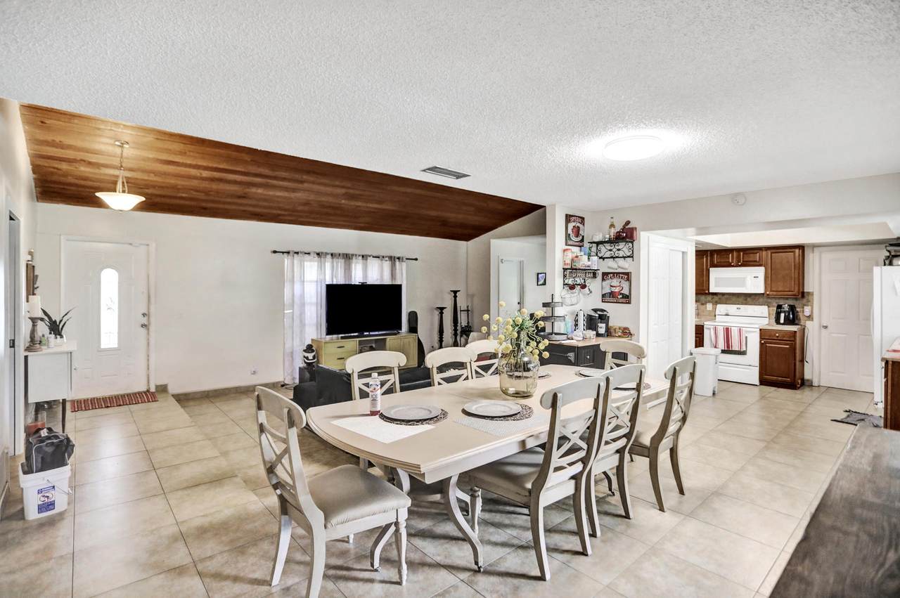 8401 48th Street - Photo 1