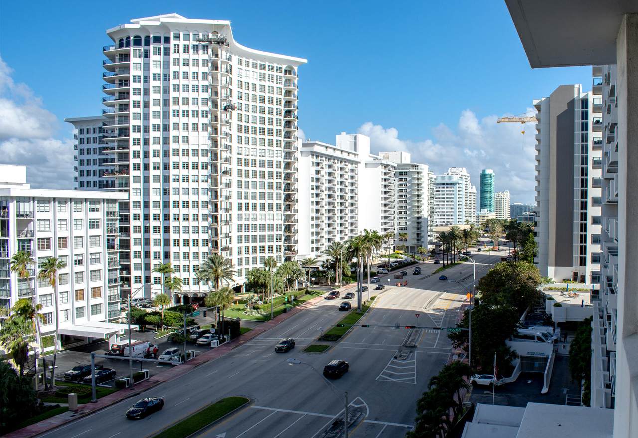 5601 Collins Avenue - Photo 1