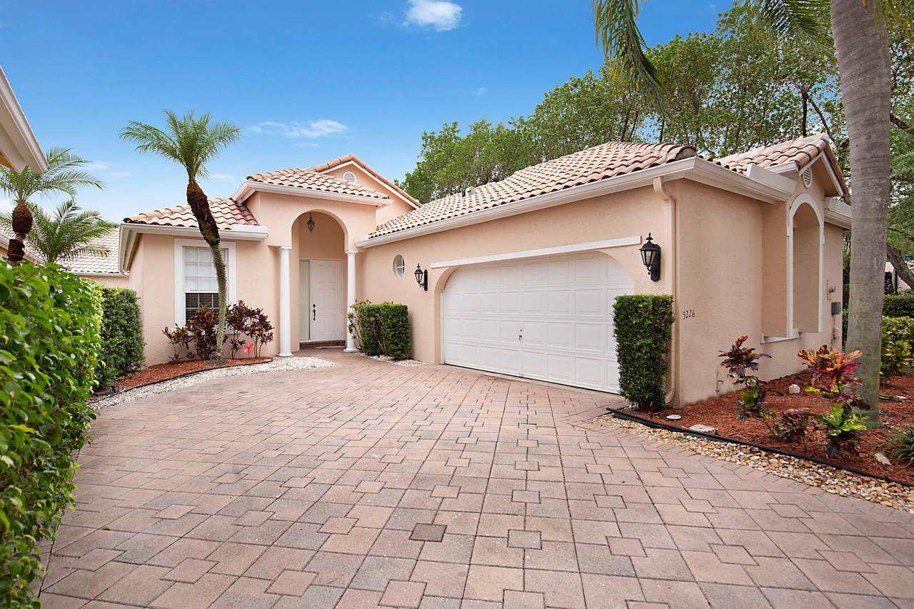 5226 Brookview Drive - Photo 1