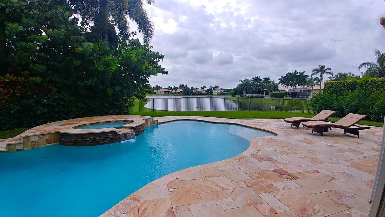 21376 Crestfalls Court - Photo 1