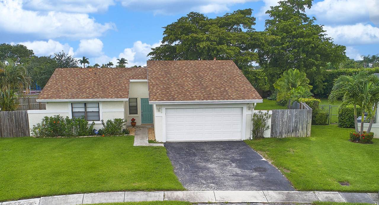 9699 Saddlebrook Drive - Photo 1