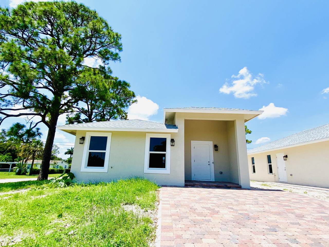 4875 Springfield Street - Photo 1