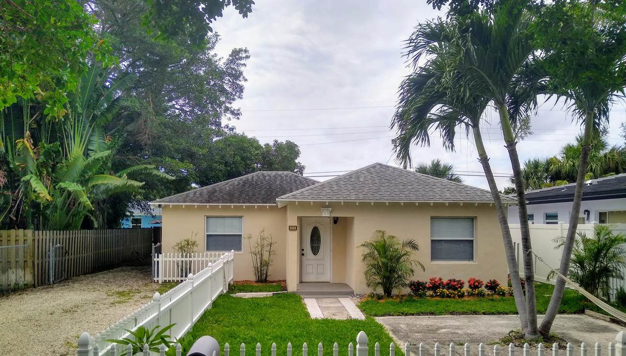 213 25th Street - Photo 1