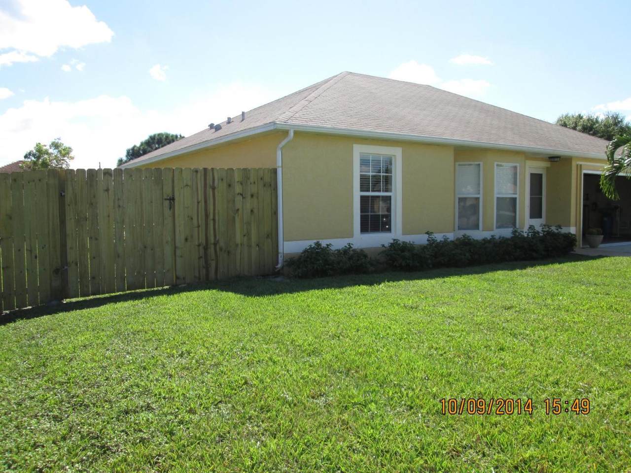 470 Dagget Avenue - Photo 1