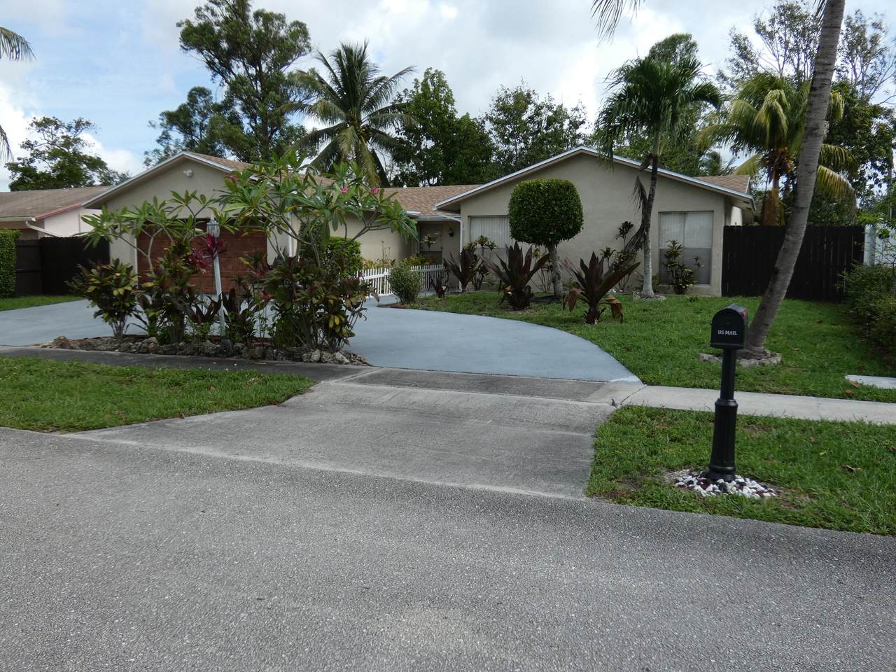 10897 Winding Crk Way - Photo 1
