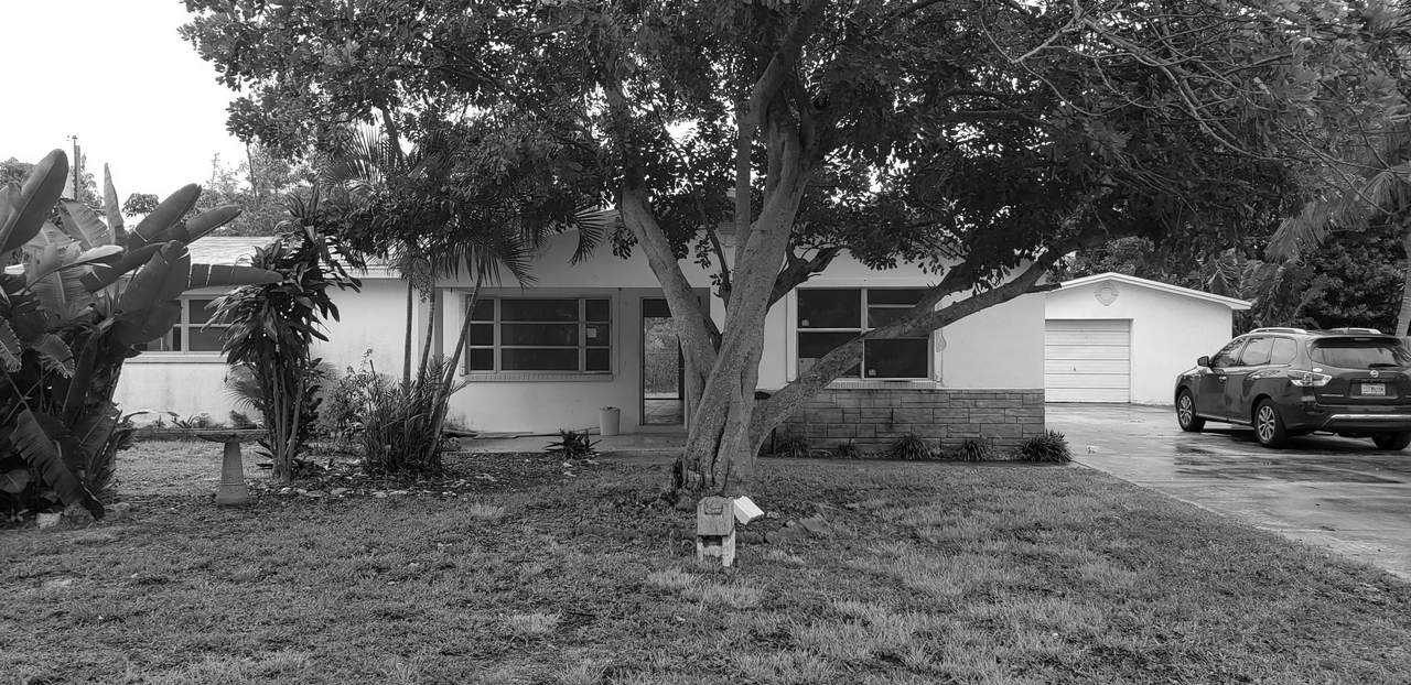 1432 Hillcrest Lane - Photo 1