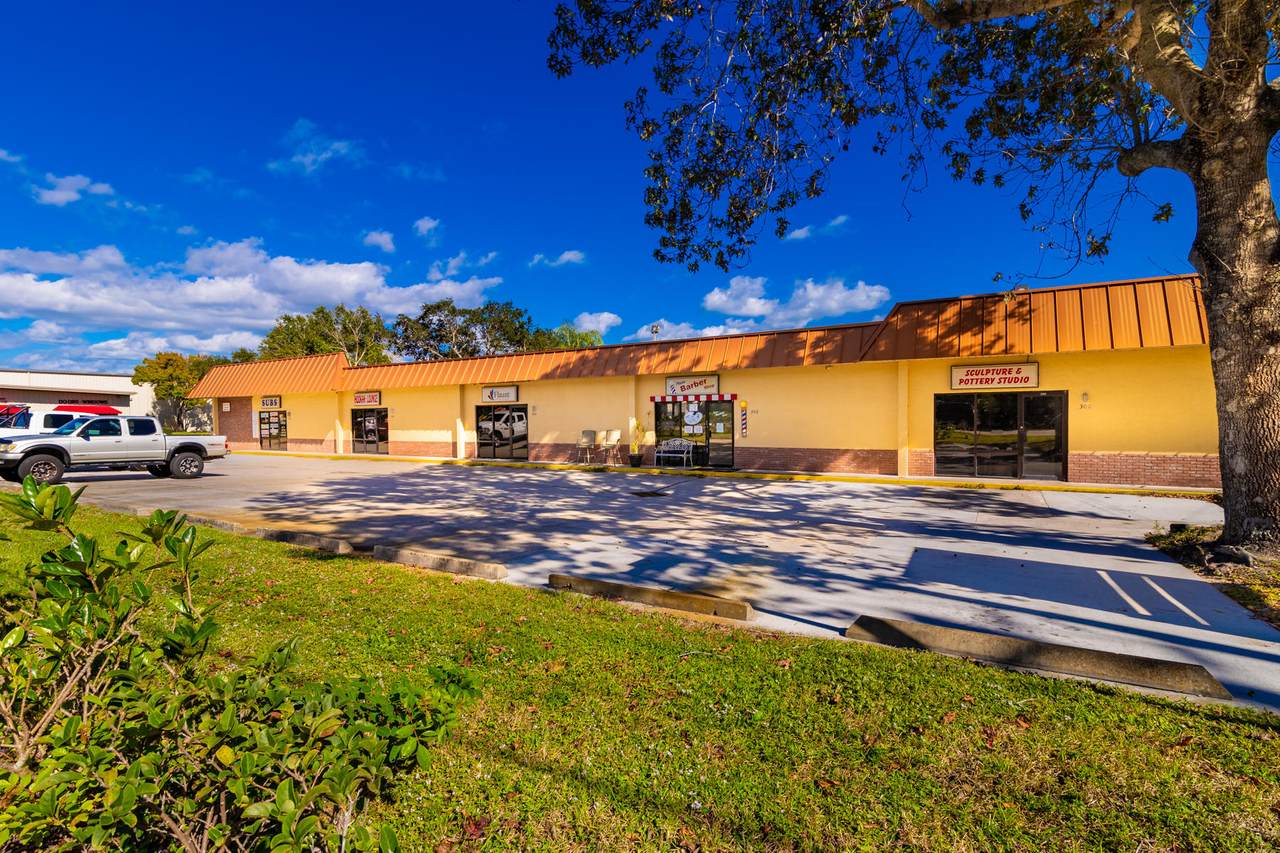 300 Old Dixie Highway - Photo 1