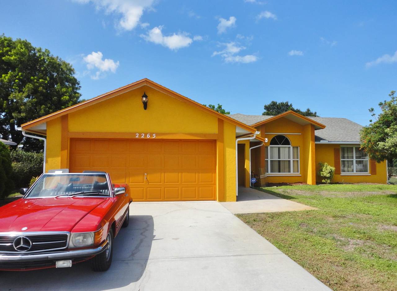 2265 Carnation Road - Photo 1