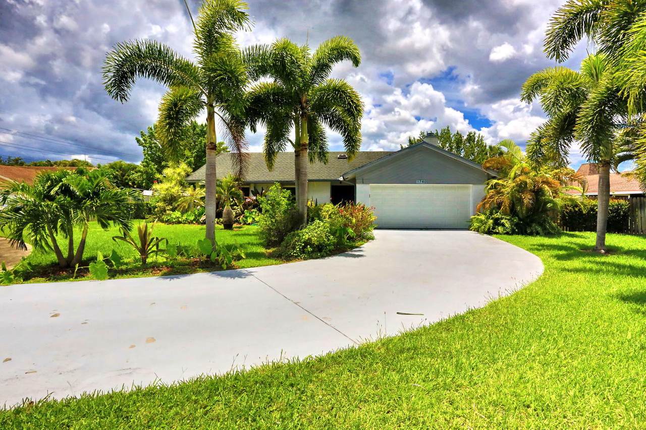 1740 Shower Tree Way - Photo 1