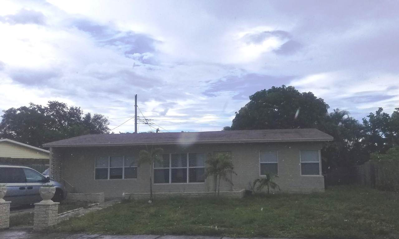 2940 9th Avenue - Photo 1