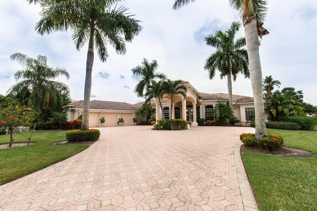 8591 Gullane Court - Photo 1