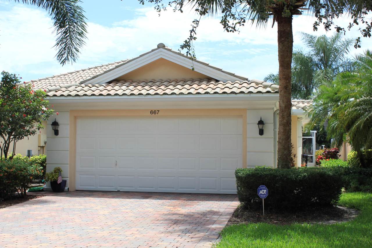 667 Hudson Bay Drive - Photo 1