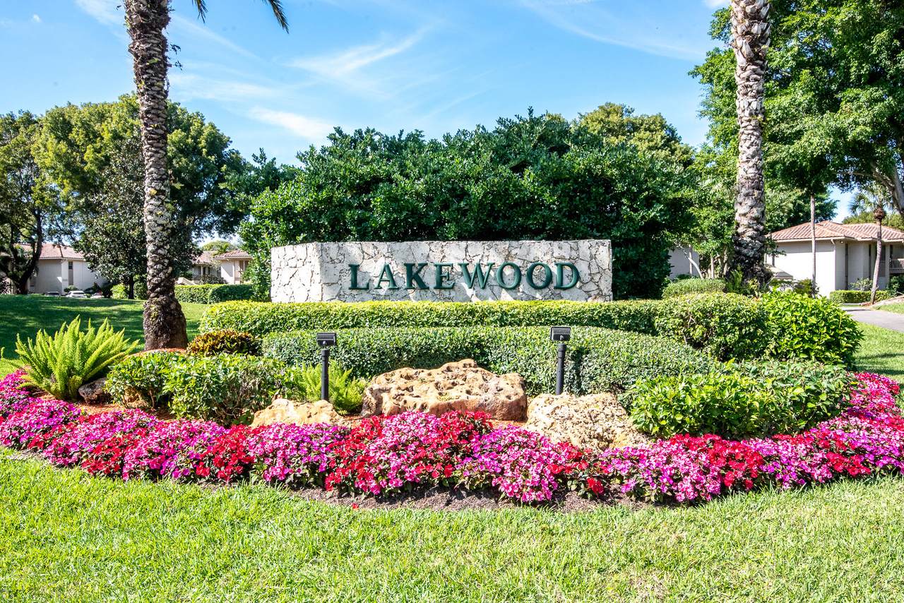 7847 Lakeside Boulevard - Photo 1