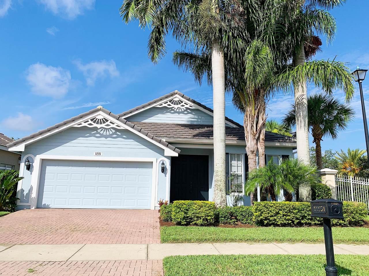 11551 Glengarry Court - Photo 1