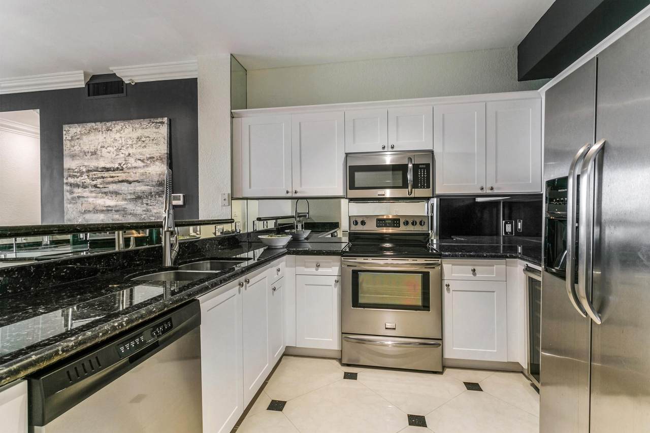 1803 Flagler Drive - Photo 1