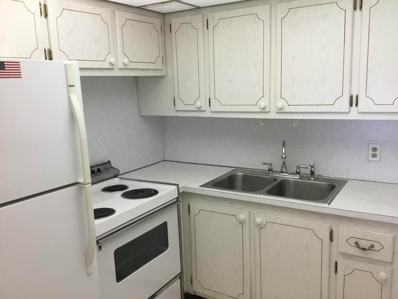 212 Camden I - Photo 1