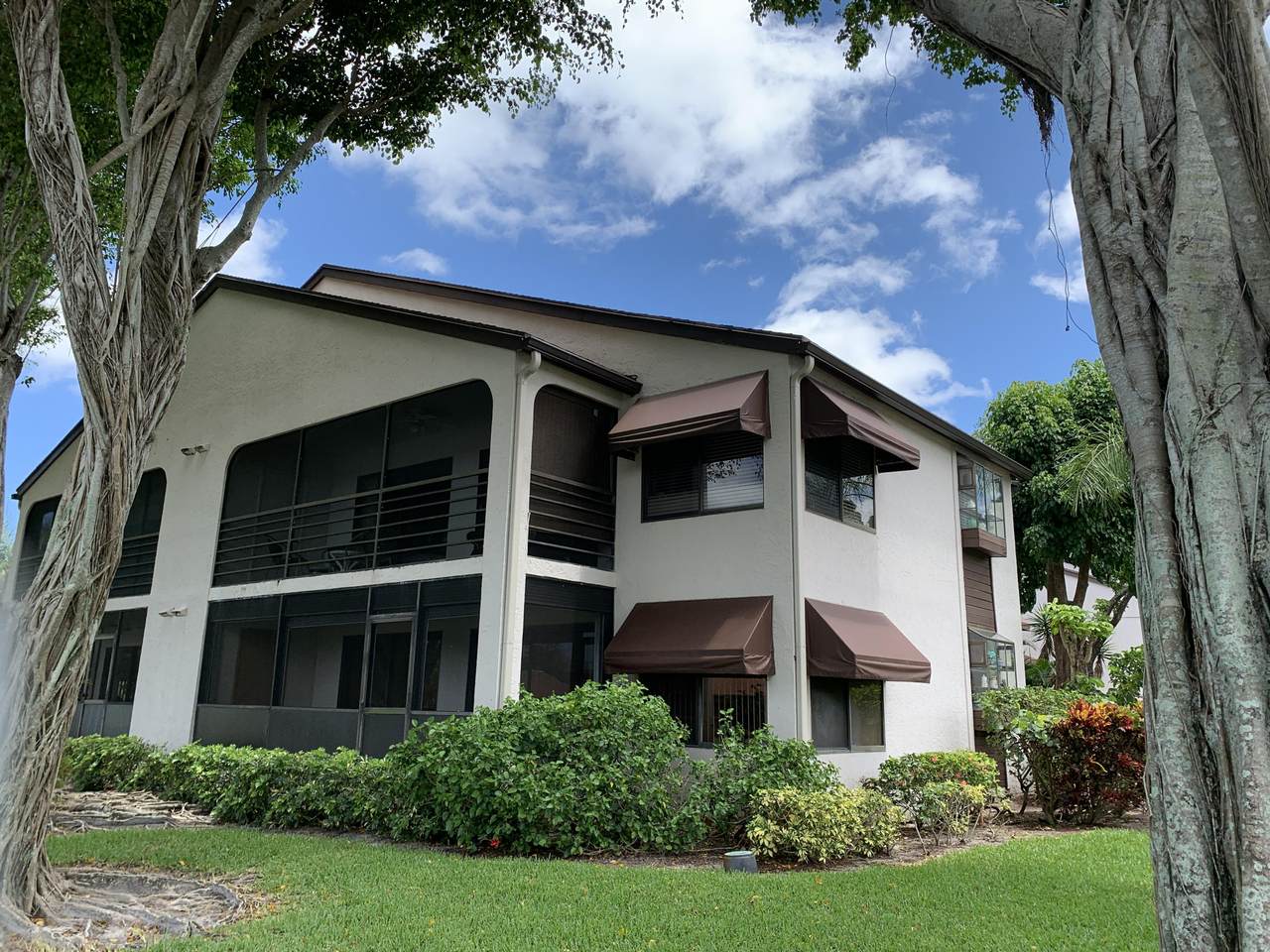 5068 Rose Hill Drive - Photo 1