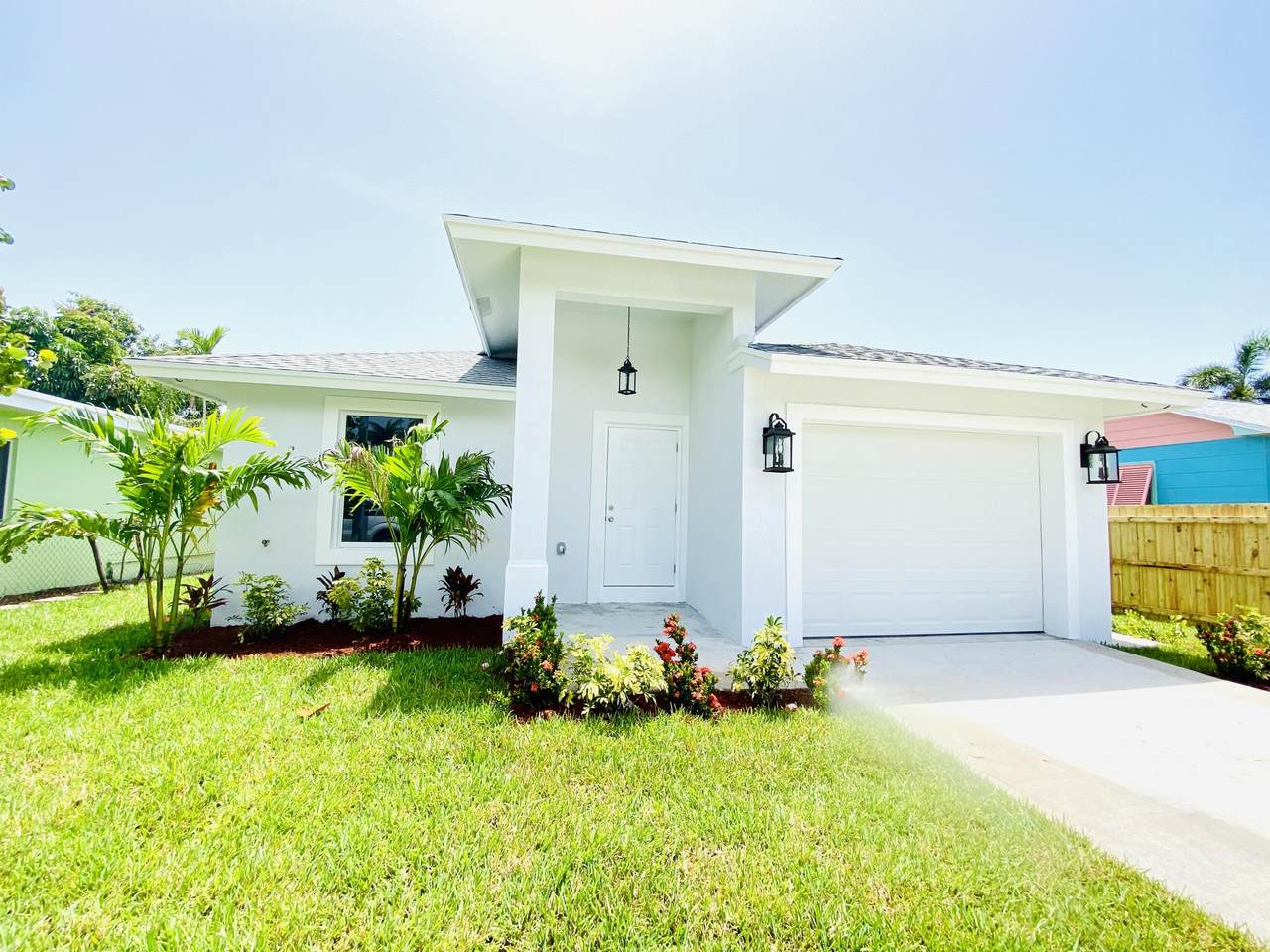 1618 Palmway - Photo 1