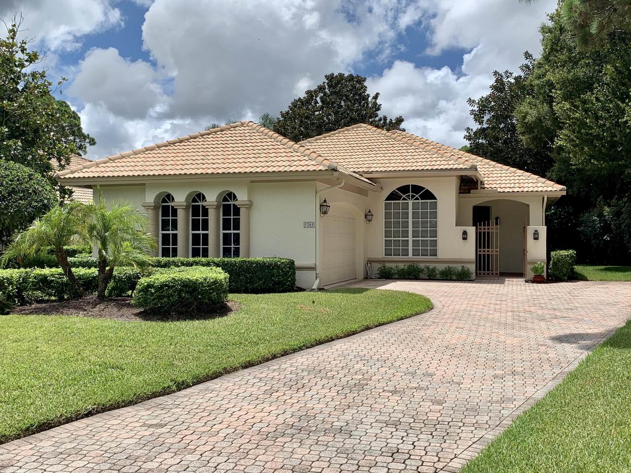 7201 Mystic Way - Photo 1
