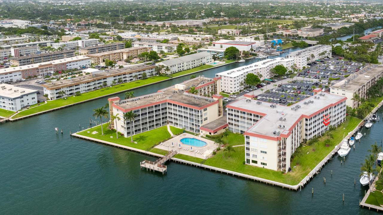 105 Paradise Harbour Boulevard - Photo 1