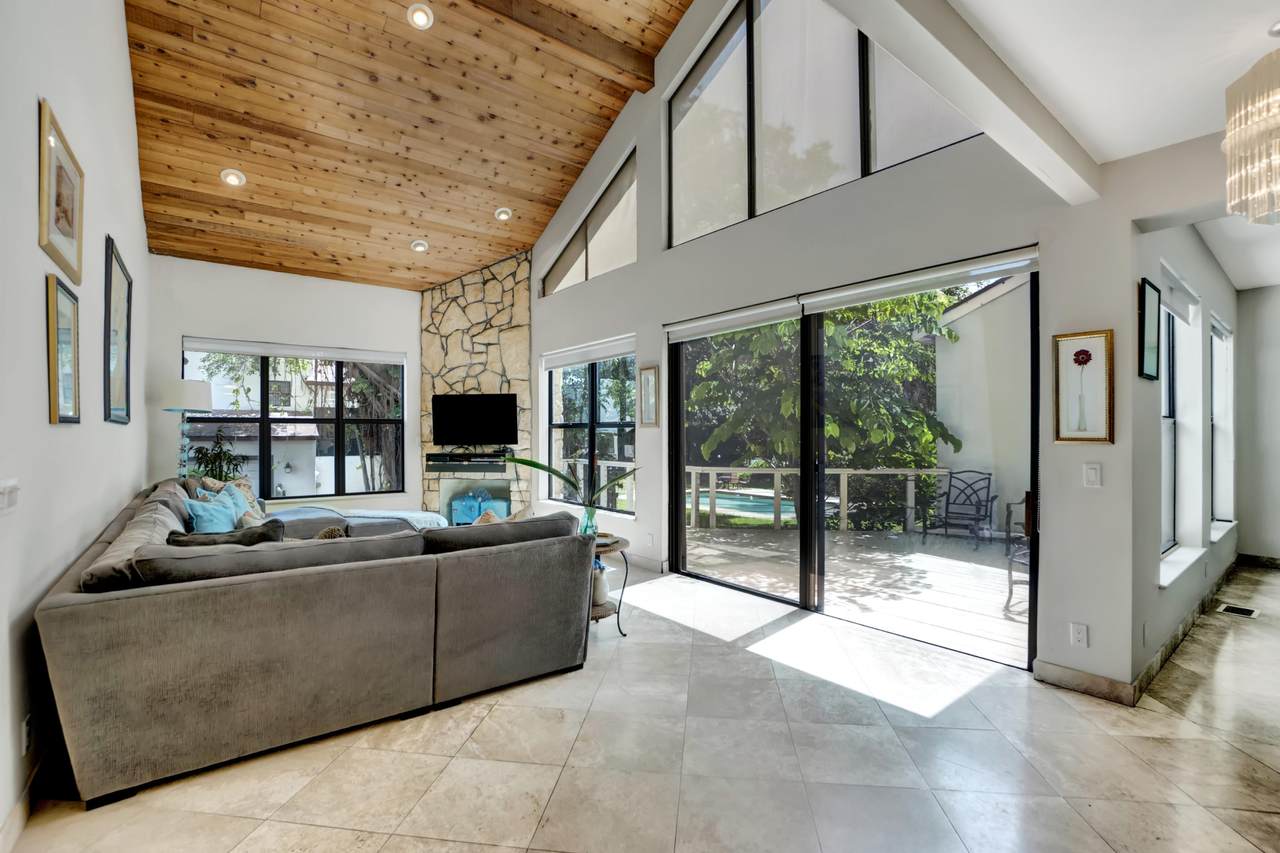 73 River Drive - Photo 1