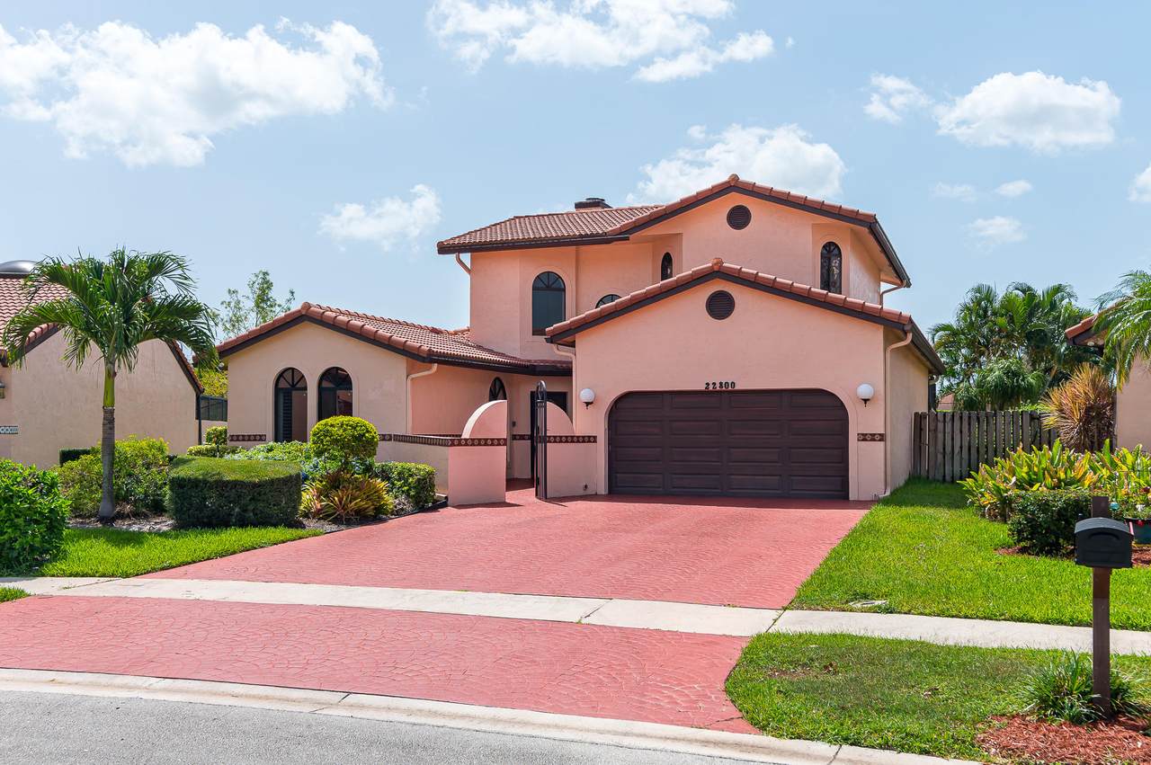 22800 Marbella Circle - Photo 1