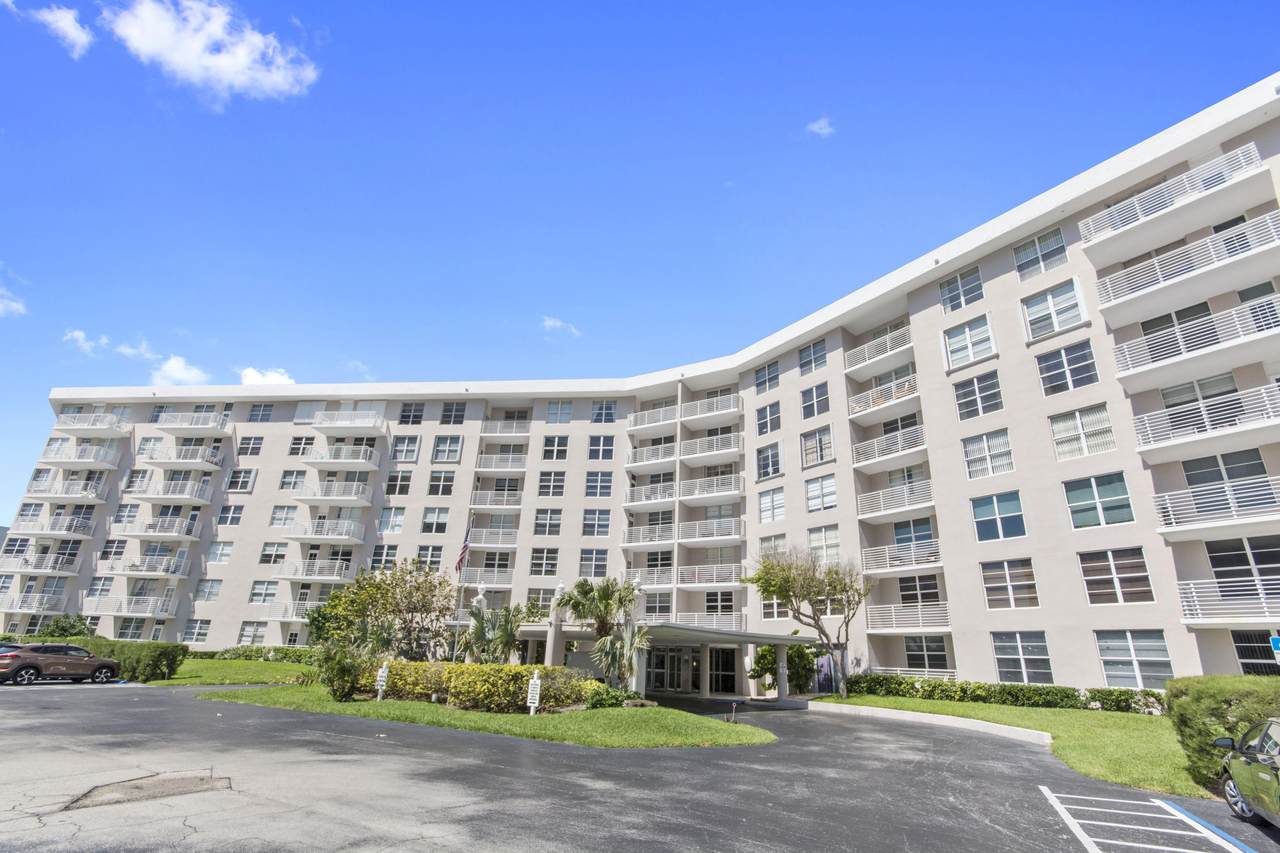 2851 Ocean Boulevard - Photo 1