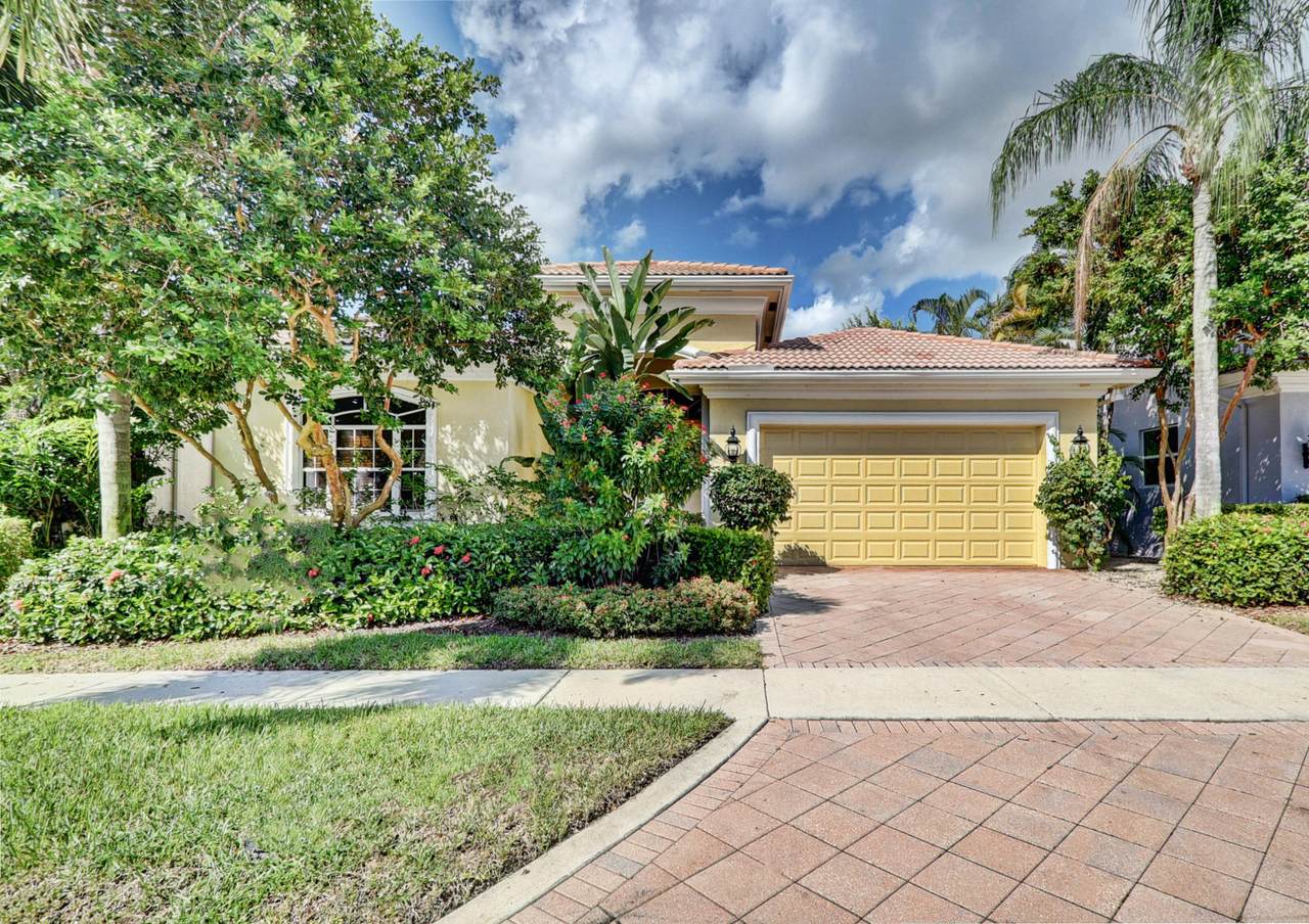 4097 Briarcliff Circle - Photo 1