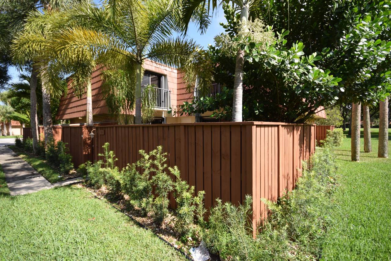101 Buttonwood Lane - Photo 1