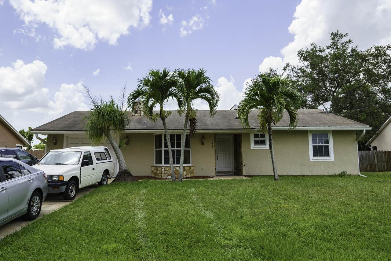 1005 Coleman Avenue - Photo 1
