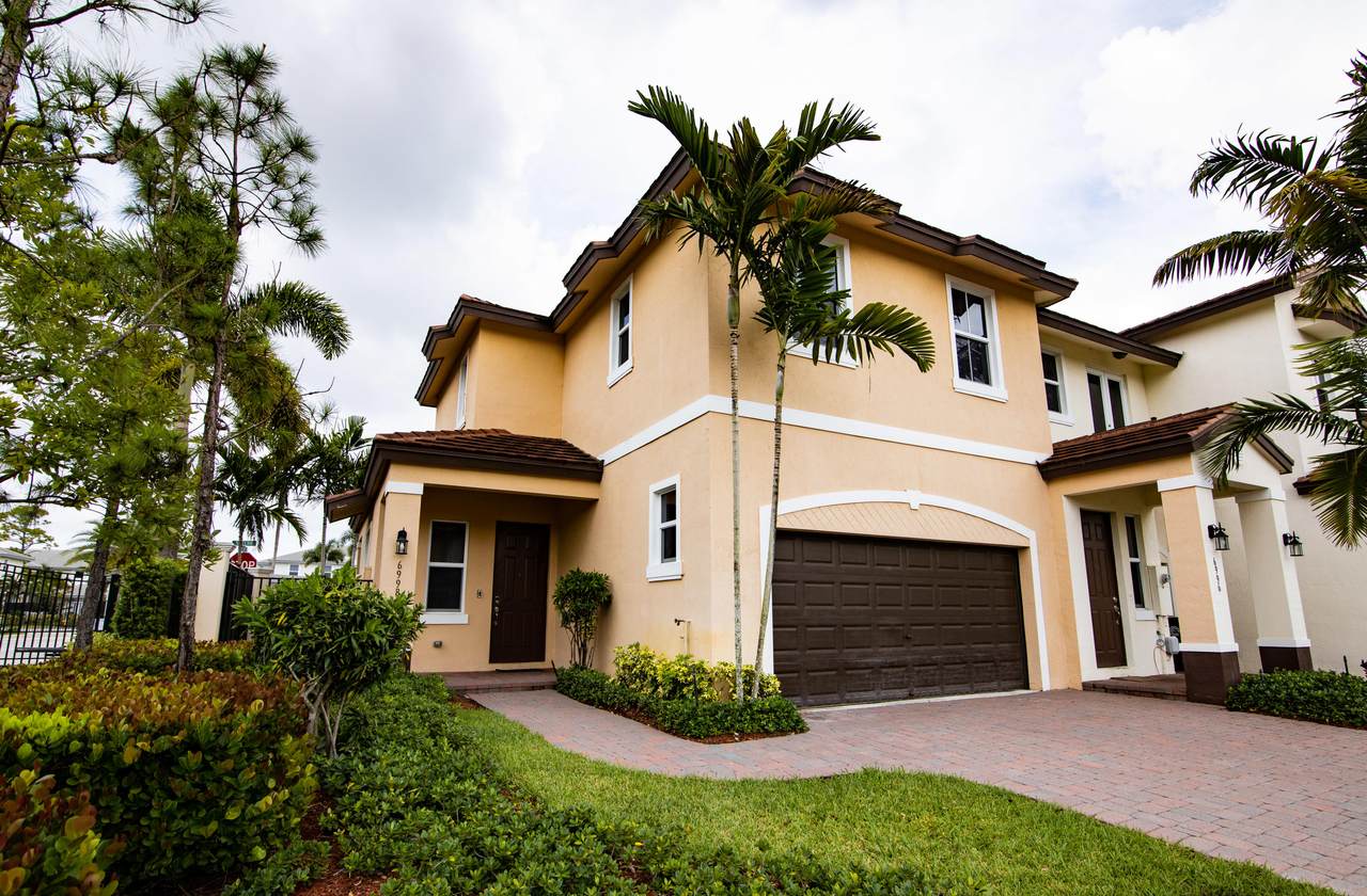 6998 Long Pine Circle - Photo 1