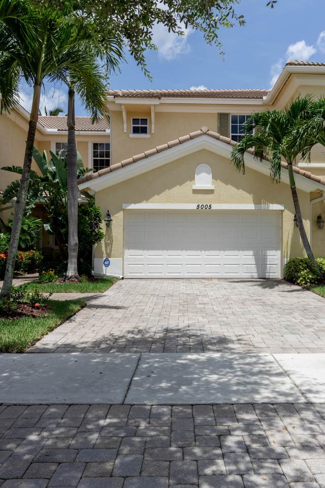 5005 Dulce Court - Photo 1