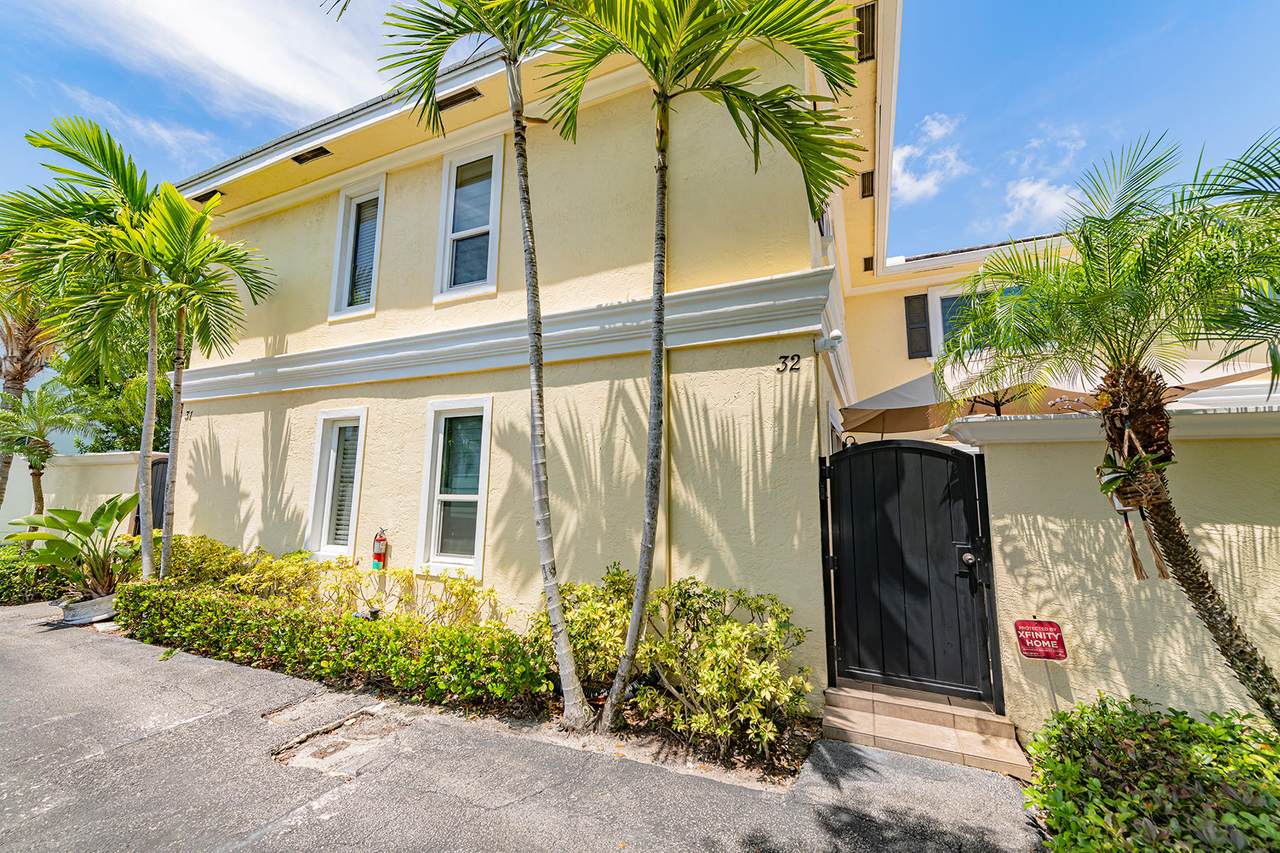 1010 8th Avenue - Photo 1