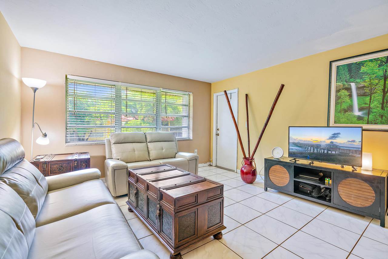 1550 191st Street - Photo 1