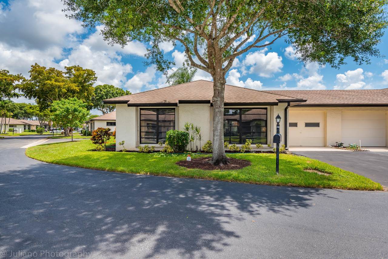 4764 Greentree Crescent - Photo 1