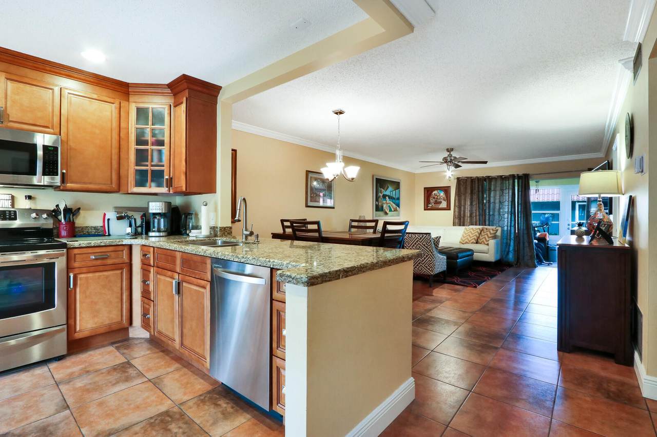 813 Salem Lane - Photo 1