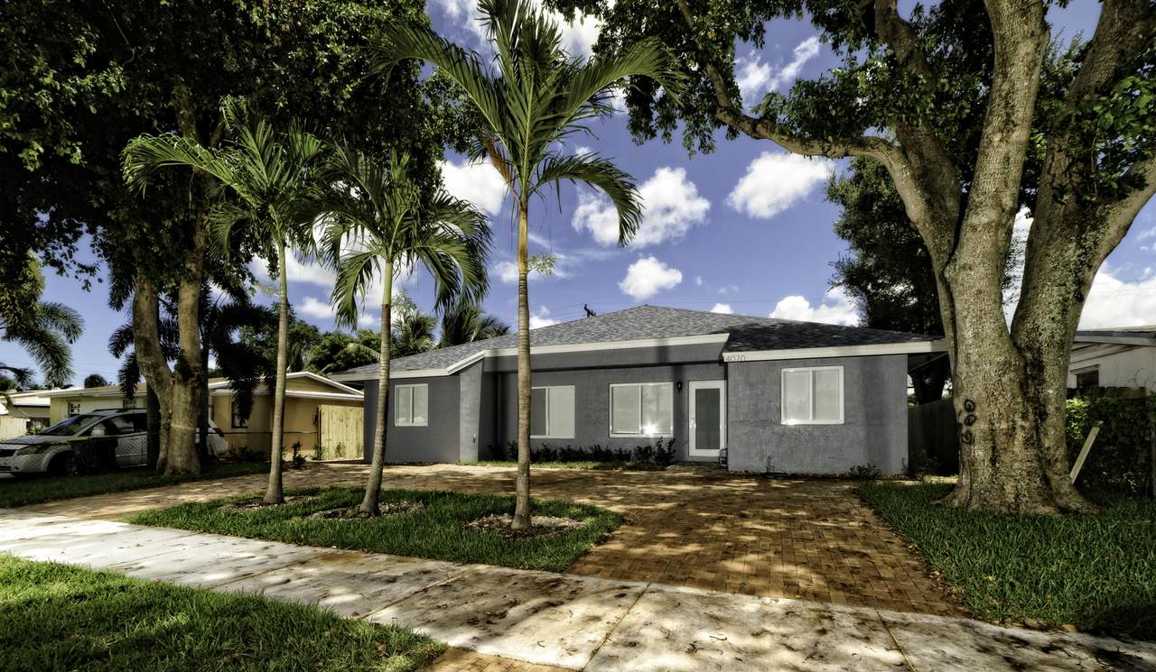 4070 49th Court - Photo 1