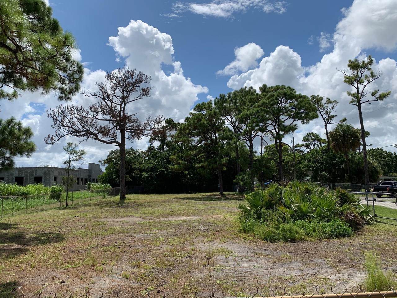 23/24 Meadowgreen Trail - Photo 1