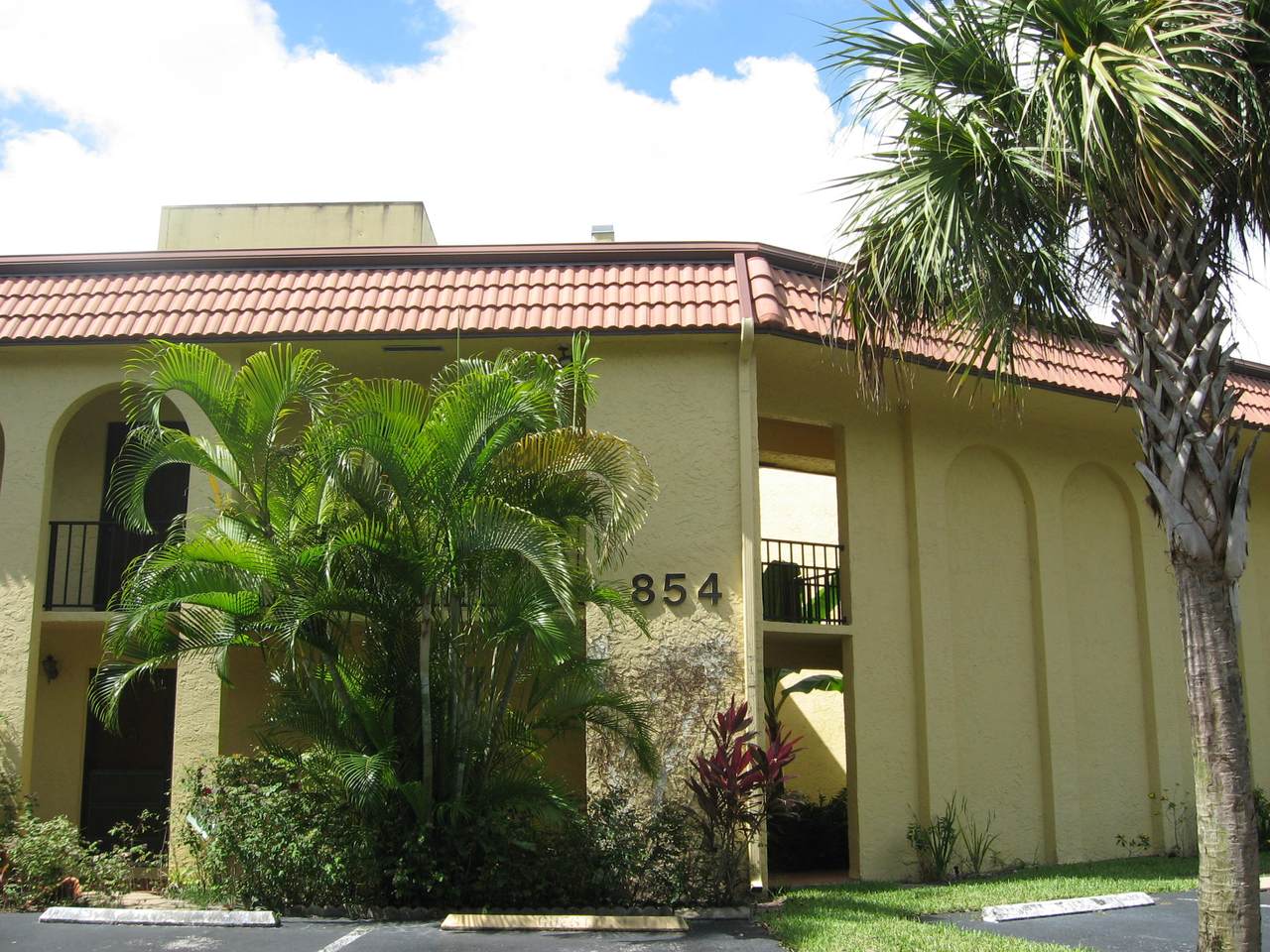 854 9th Street Circle - Photo 1