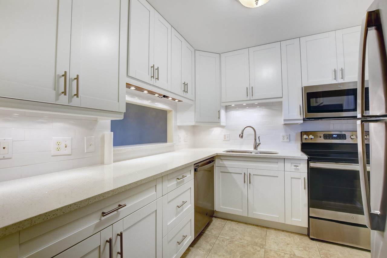 12016 Greenway Circle - Photo 1
