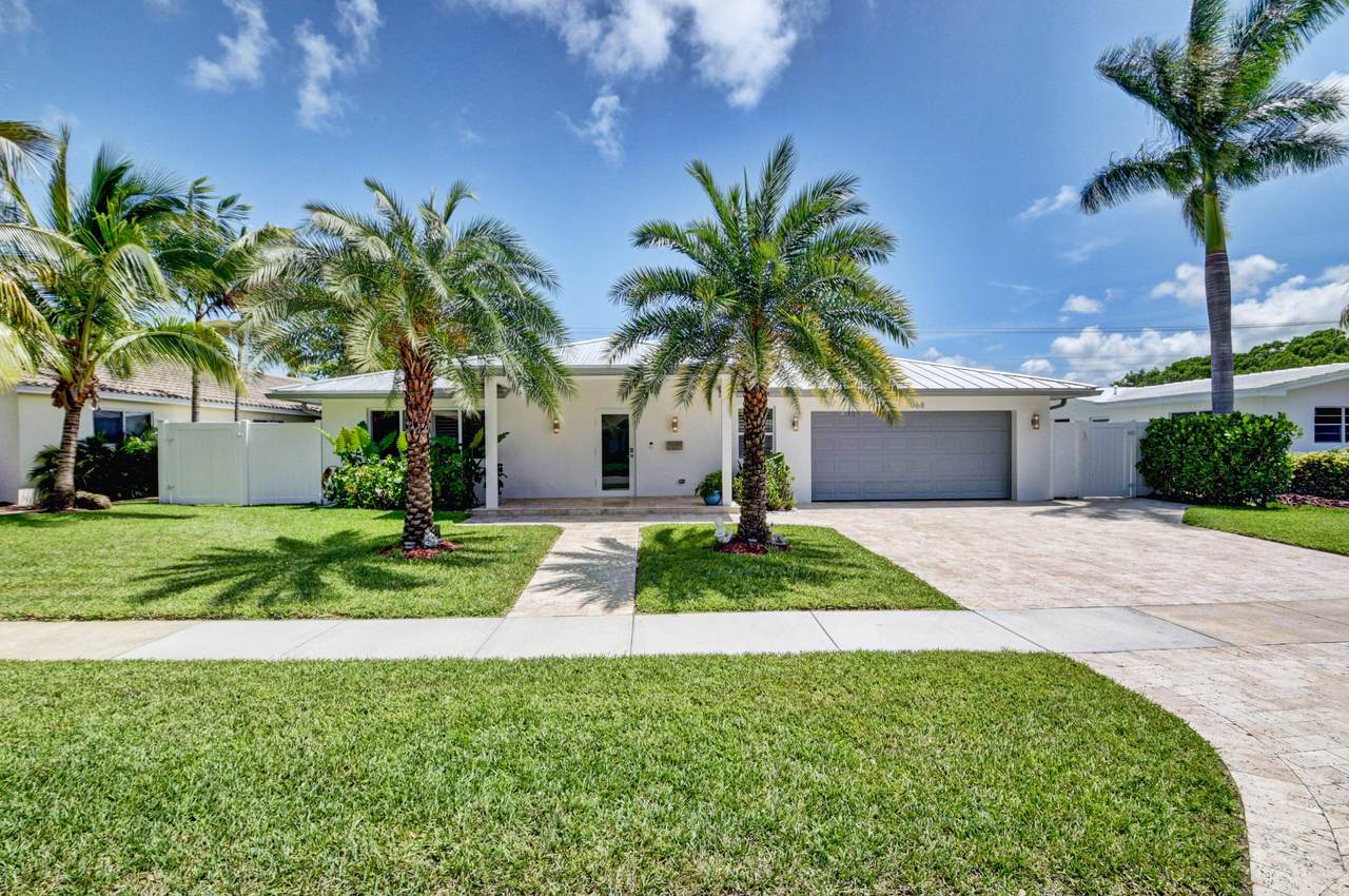 1068 7th Street - Photo 1