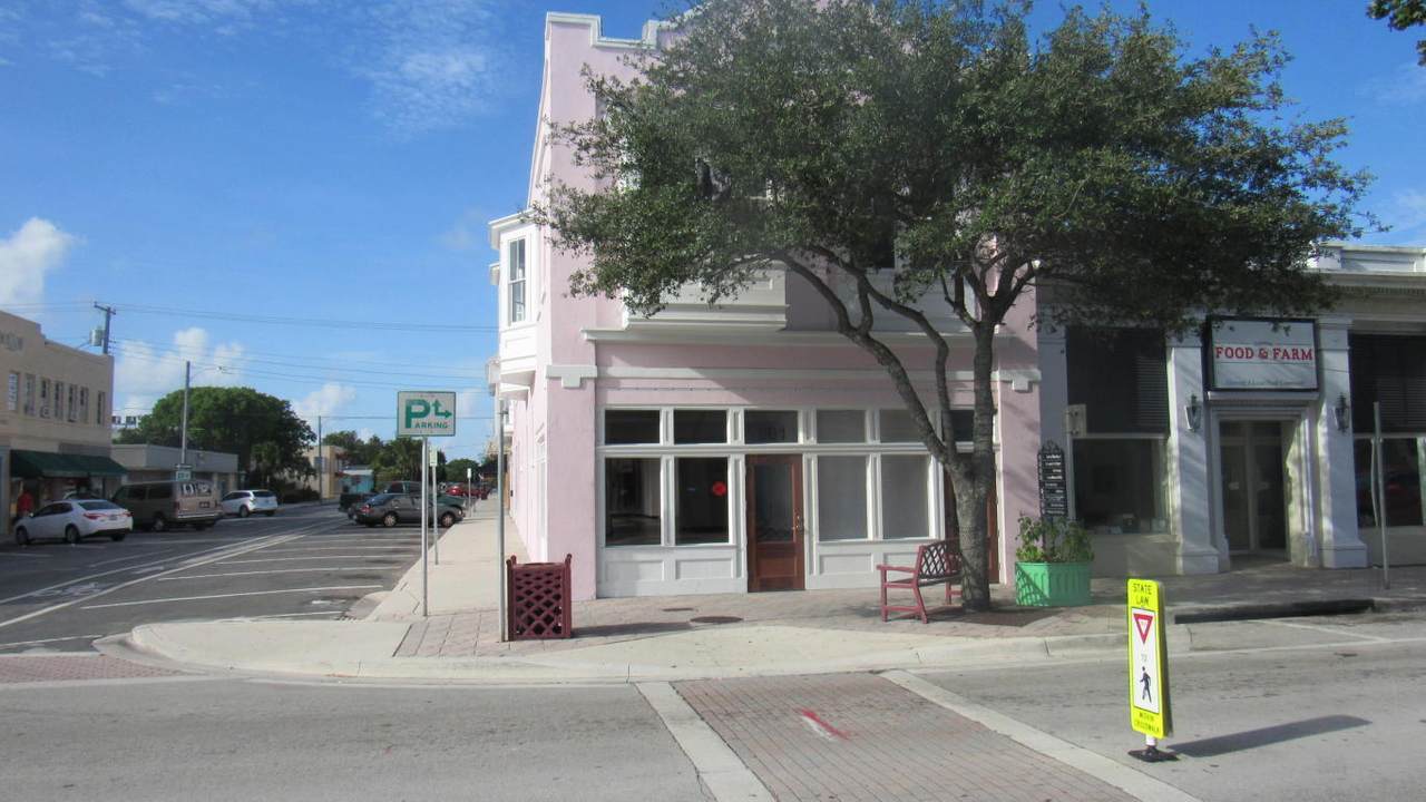 801 Lake Avenue - Photo 1
