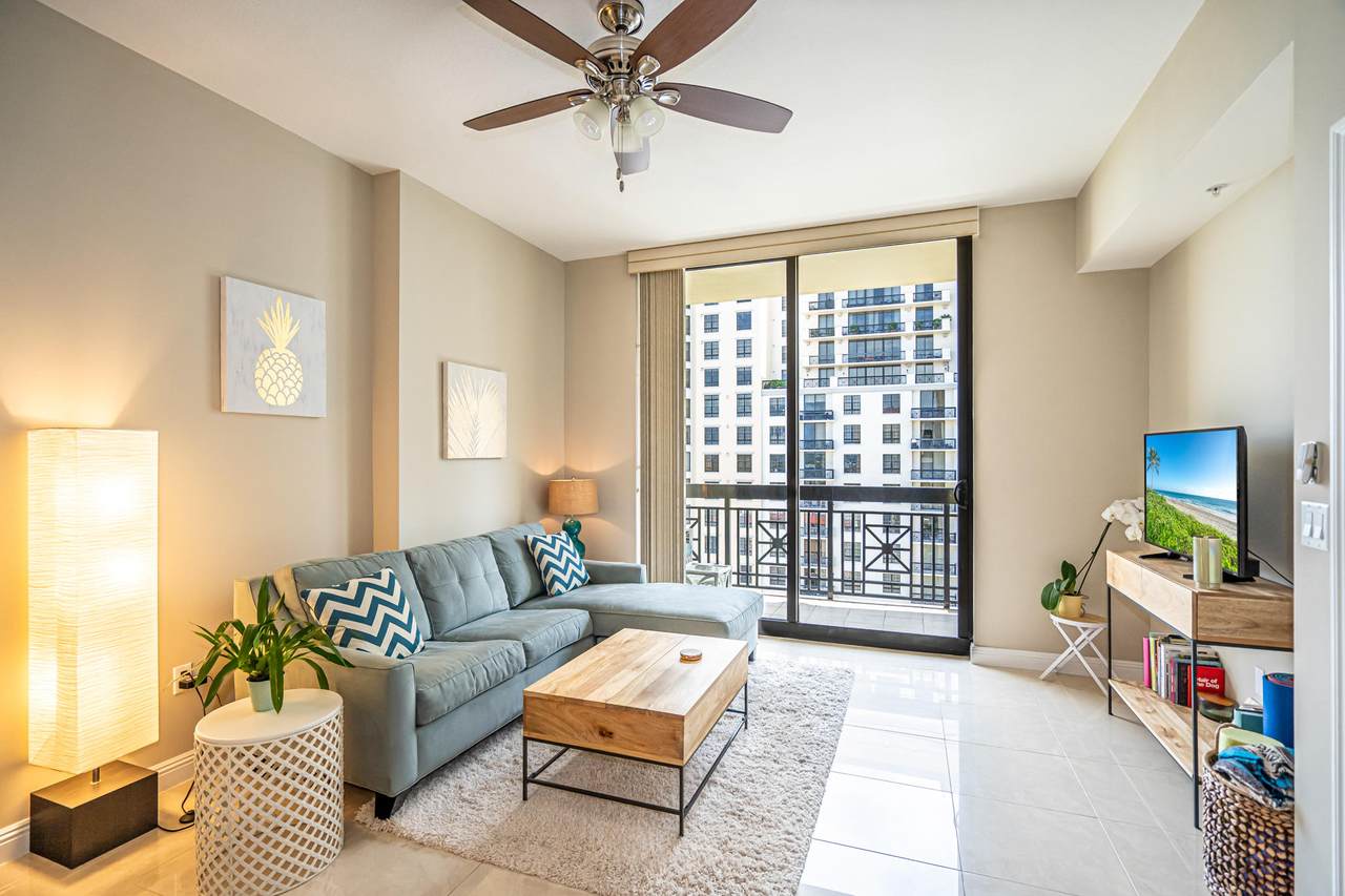 801 Olive Avenue - Photo 1