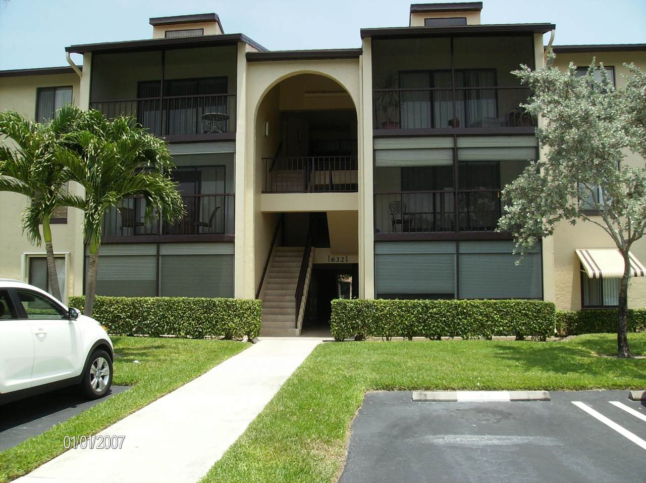 632 Sea Pine Way - Photo 1